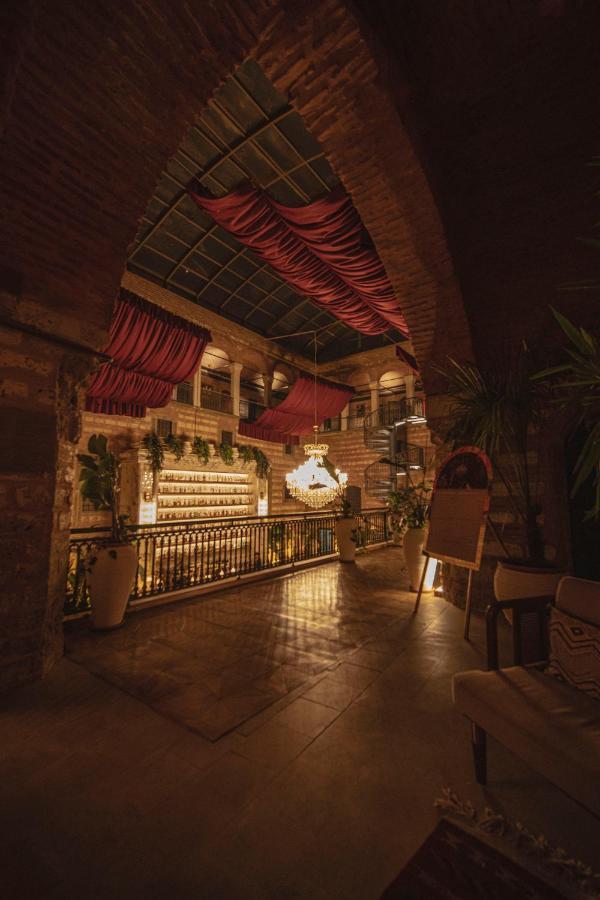 Han 1772 Hotel Istambul Exterior foto The interior of the restaurant